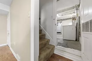 2517 Wiese St, Pittsburgh, PA 15210 - Photo 13