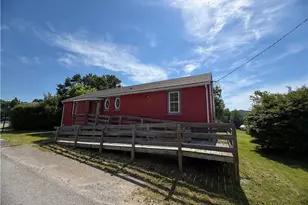 139 A St, Clarksville, PA 15322 - Photo 3