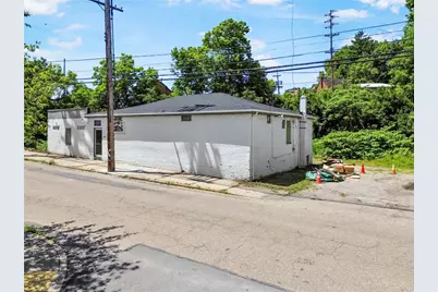101 Railroad Ave, Carnegie, PA 15106 - Photo 3