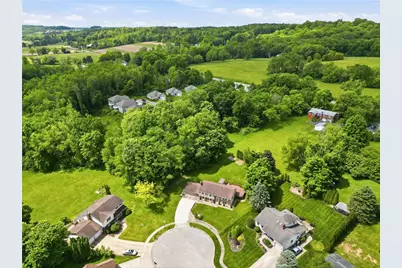 218 Village Ln, New Wilmington Boro, PA 16142 - Photo 7