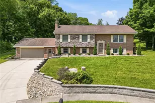 218 Village Ln, New Wilmington Boro, PA 16142 - Photo 1