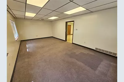 4494 Steubenville Pike, Robinson Twp, PA 15205 - Photo 5