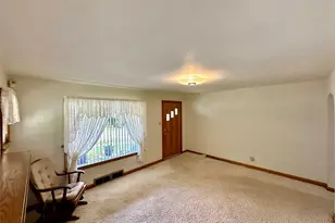 2 W Leasure Ave, New Castle, PA 16105 - Photo 9