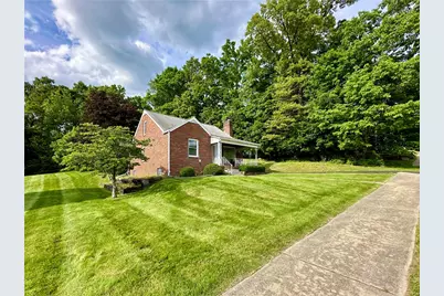 2 W Leasure Ave, New Castle, PA 16105 - Photo 5