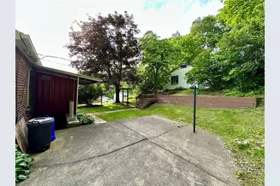 2 W Leasure Ave, New Castle, PA 16105 - Photo 31