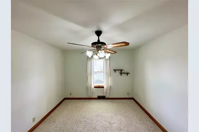 2 W Leasure Ave, New Castle, PA 16105 - Photo 15