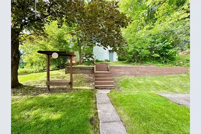 2 W Leasure Ave, New Castle, PA 16105 - Photo 33