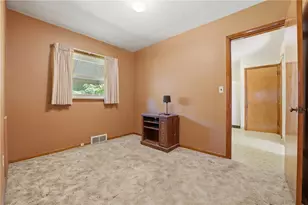 646 S 3rd St, Sharpsville, PA 16150 - Photo 7