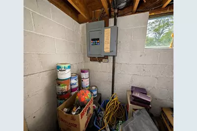 2011 Valley St, West Mifflin, PA 15122 - Photo 11