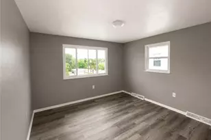 2011 Valley St, West Mifflin, PA 15122 - Photo 7