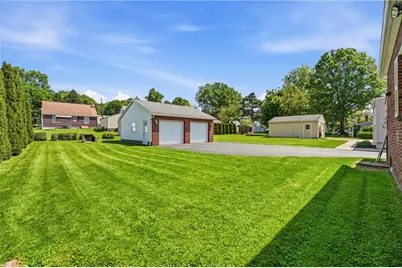 16 Kenneth Ave, Neshannock Township, PA 16105 - Photo 21