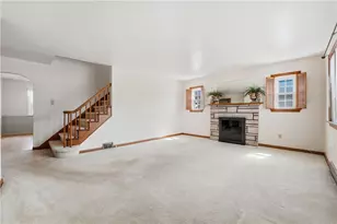 16 Kenneth Ave, Neshannock Township, PA 16105 - Photo 7
