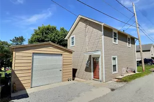 152 N Haft St, Houston, PA 15342 - Photo 1