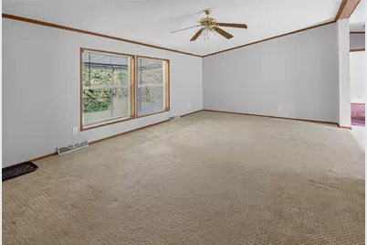 914 Chester Dr, Cranberry Township, PA 16066 - Photo 5