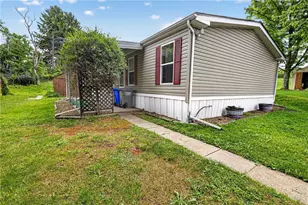 914 Chester Dr, Cranberry Township, PA 16066 - Photo 3