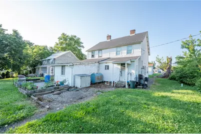 408-410 Pump Hill Pl, Mount Pleasant Township, PA 15666 - Photo 11