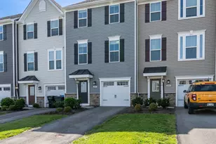 2007 Cade Dr, Center Township, PA 15061 - Photo 3