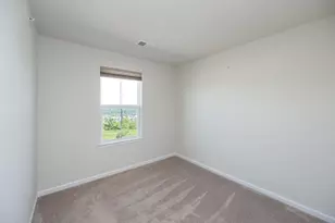 2007 Cade Dr, Center Township, PA 15061 - Photo 23