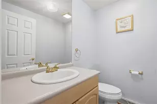 126 Leon Rd, Green Tree, PA 15220 - Photo 9