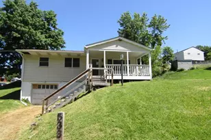533 Ehman Ave, Baden, PA 15005 - Photo 1