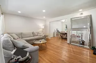 6581 Rosemoor St, Pittsburgh, PA 15217 - Photo 3