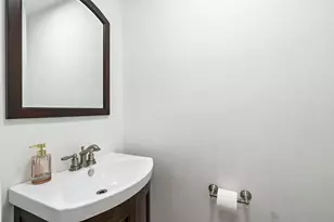 6581 Rosemoor St, Pittsburgh, PA 15217 - Photo 11