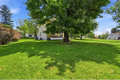 126 Country Club Road, Penn Township, PA 16002 - Photo 9