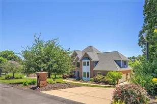 7 Hawthorne Ln, Penn Twp, PA 15642 - Photo 3