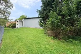 100 S Kings Creek Rd, Hanover Township, PA 15021 - Photo 37