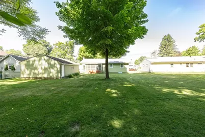 508 N Madison Ave, Grove City Boro, PA 16127 - Photo 5