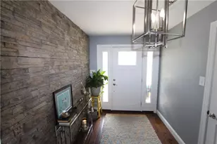 301 W Loyalhanna St, Ligonier Boro, PA 15658 - Photo 3