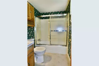 184 McClain Ln, New Castle, PA 16105 - Photo 17