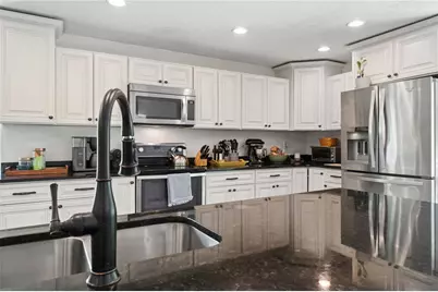1000 Weir Dr, Rostraver, PA 15012 - Photo 9