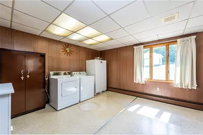 231 Reynolds St, Sewickley Township, PA 15640 - Photo 27