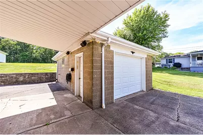231 Reynolds St, Sewickley Township, PA 15640 - Photo 9