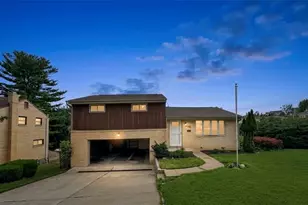 1094 Greenwood Dr, South Park, PA 15236 - Photo 1