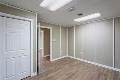 414 E Lincoln Ave, Robinson Twp, PA 15057 - Photo 5