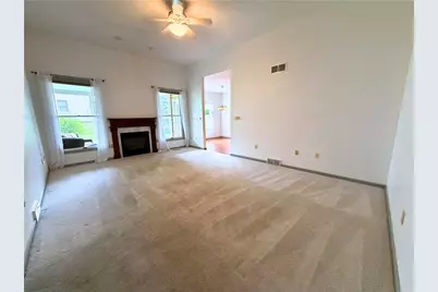28 Manor Drive, Pine Township, PA 16127 - Photo 5