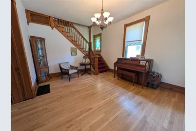 211 Wills Rd, Connellsville, PA 15425 - Photo 5