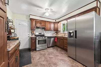 612 Rich Hill Rd, Allegheny Township, PA 15656 - Photo 7
