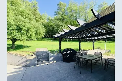 2434 Racetrack Rd, Youngwood, PA 15672 - Photo 9
