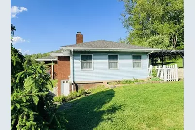 2434 Racetrack Rd, Youngwood, PA 15672 - Photo 9