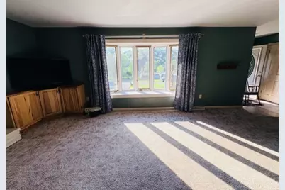 2434 Racetrack Rd, Youngwood, PA 15672 - Photo 19