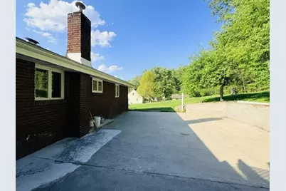 2434 Racetrack Rd, Youngwood, PA 15672 - Photo 7