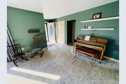 2434 Racetrack Rd, Youngwood, PA 15672 - Photo 17