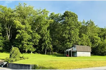 2434 Racetrack Rd, Youngwood, PA 15672 - Photo 13