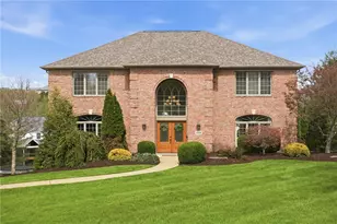315 Fox Run Dr, Peters Township, PA 15367 - Photo 3