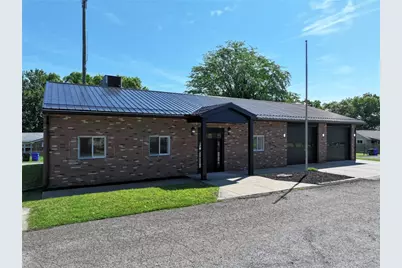 800 Jackson Ave, Monaca, PA 15061 - Photo 1