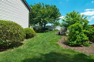 4048 Briarwood Dr, Hempfield Township, PA 15601 - Photo 45