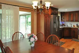 4048 Briarwood Dr, Hempfield Township, PA 15601 - Photo 9